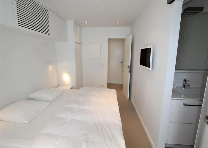 In Het Zoute Near Mini-golf Appartement